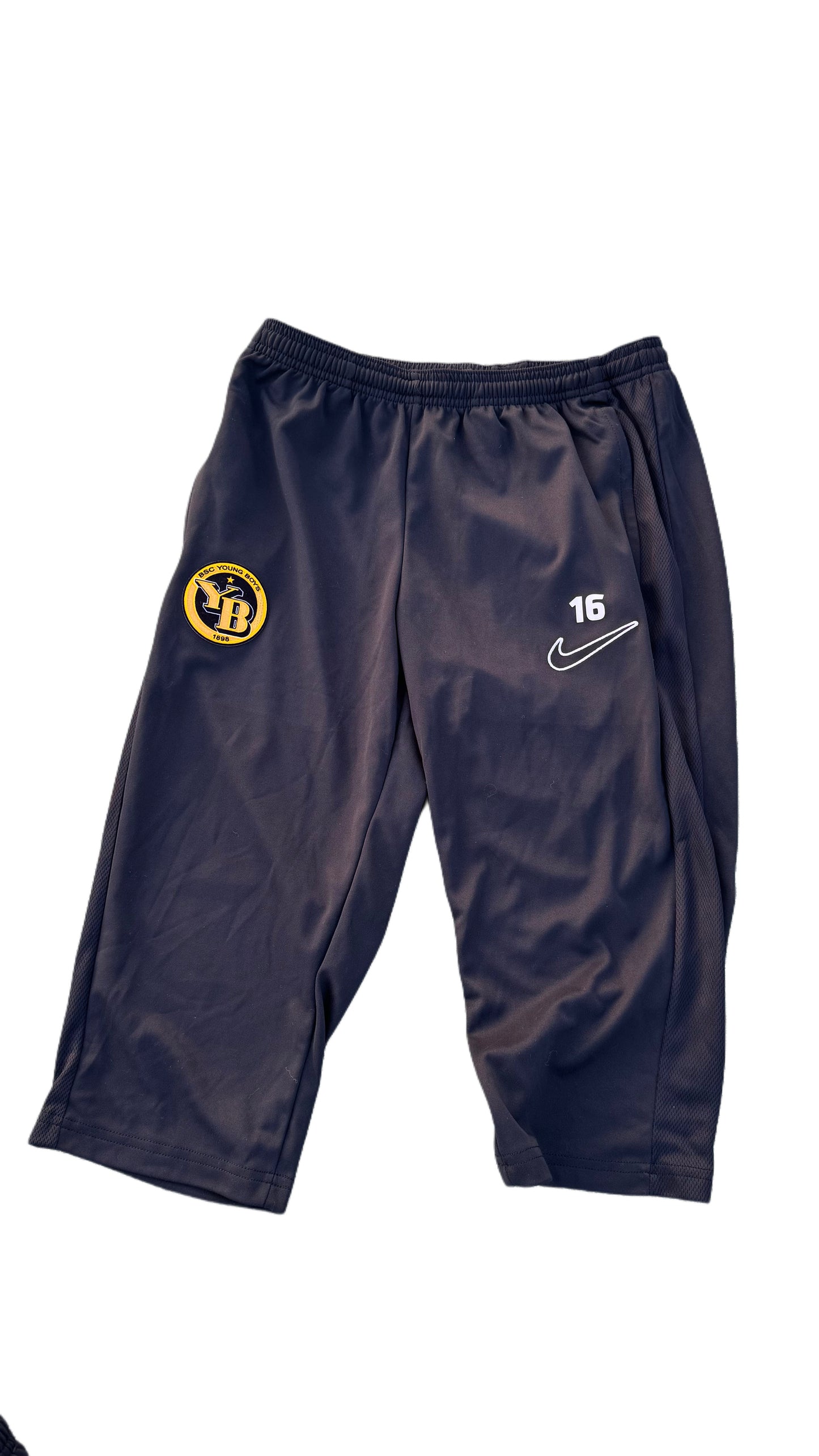 YB dreiviertel Shorts Training 24/25 (Nr.16)